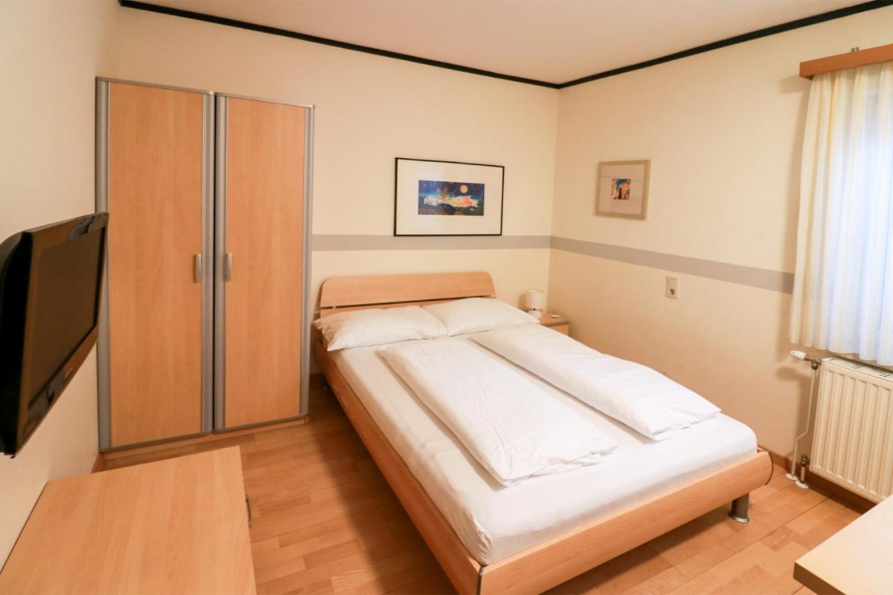 Schlafgut Hotell Sankt Poelten Eksteriør bilde