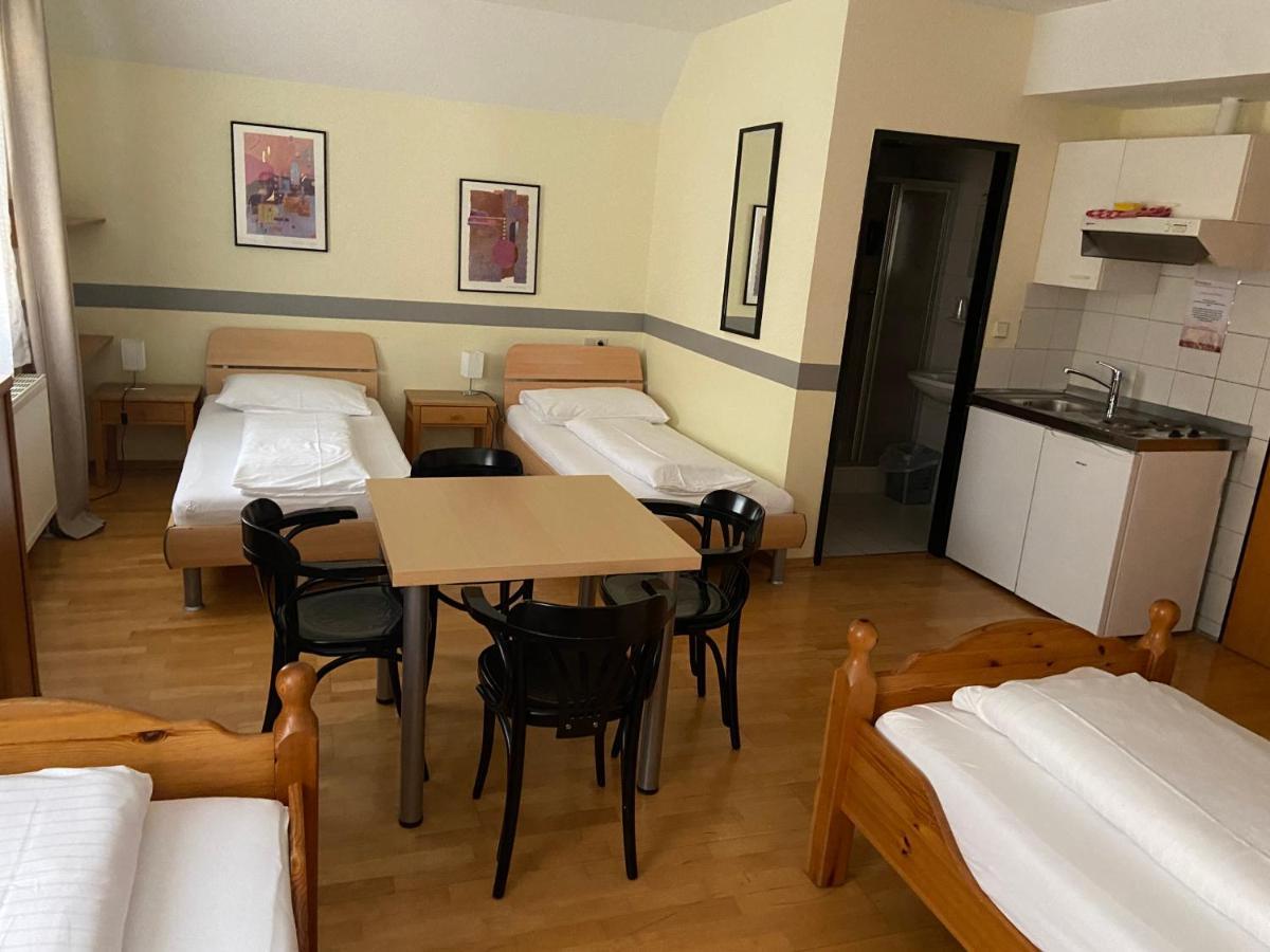 Schlafgut Hotell Sankt Poelten Eksteriør bilde