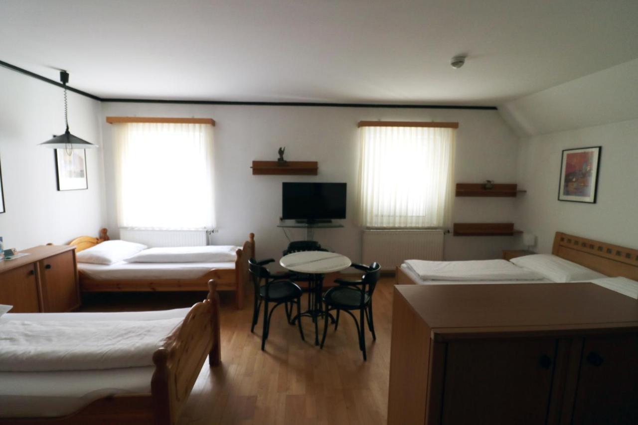 Schlafgut Hotell Sankt Poelten Eksteriør bilde